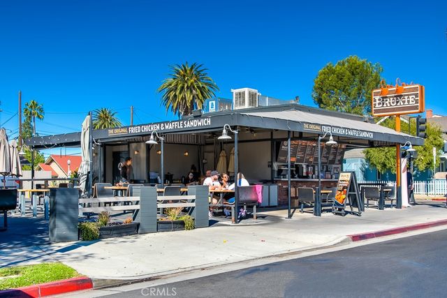 520 N Orange Street, Orange, CA 92867