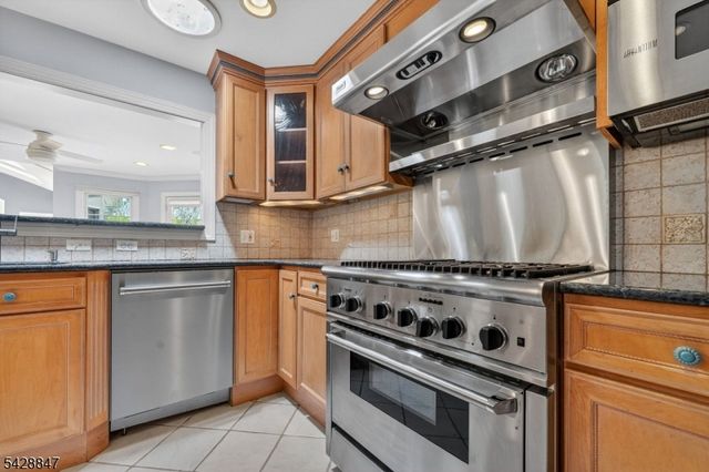 1393 Mallard Dr, Bridgewater Twp., NJ 08836