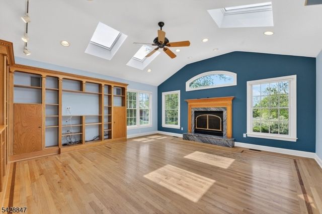 1393 Mallard Dr, Bridgewater Twp., NJ 08836
