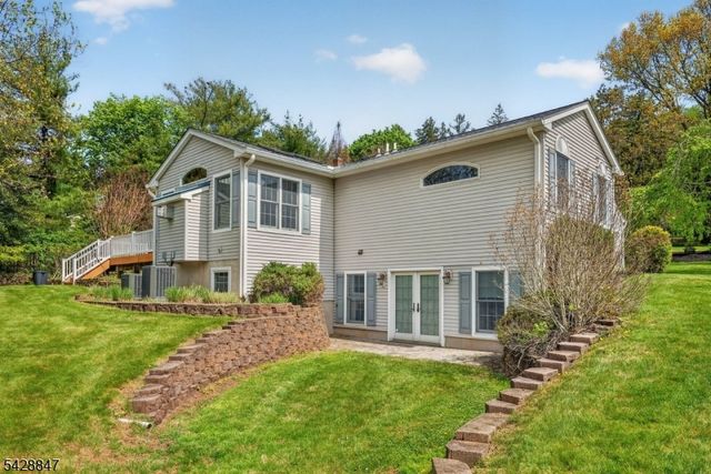 1393 Mallard Dr, Bridgewater Twp., NJ 08836