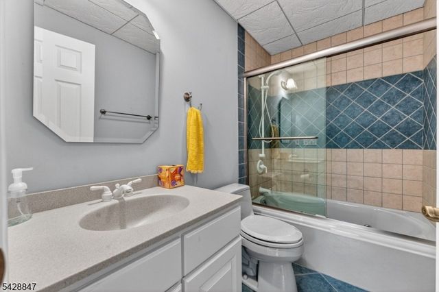 1393 Mallard Dr, Bridgewater Twp., NJ 08836
