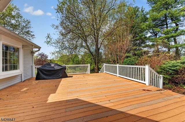 1393 Mallard Dr, Bridgewater Twp., NJ 08836