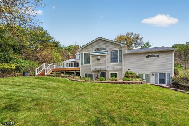 1393 Mallard Dr, Bridgewater Twp., NJ 08836