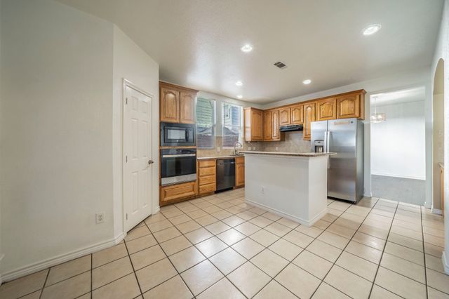 7042 Hedgebrook Drive, Dallas, TX 75249