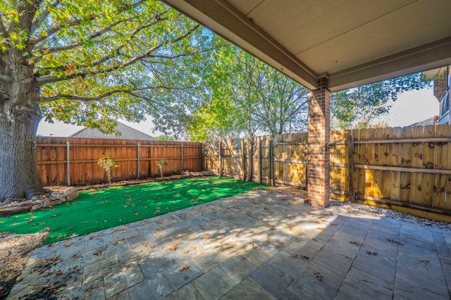 7042 Hedgebrook Drive, Dallas, TX 75249