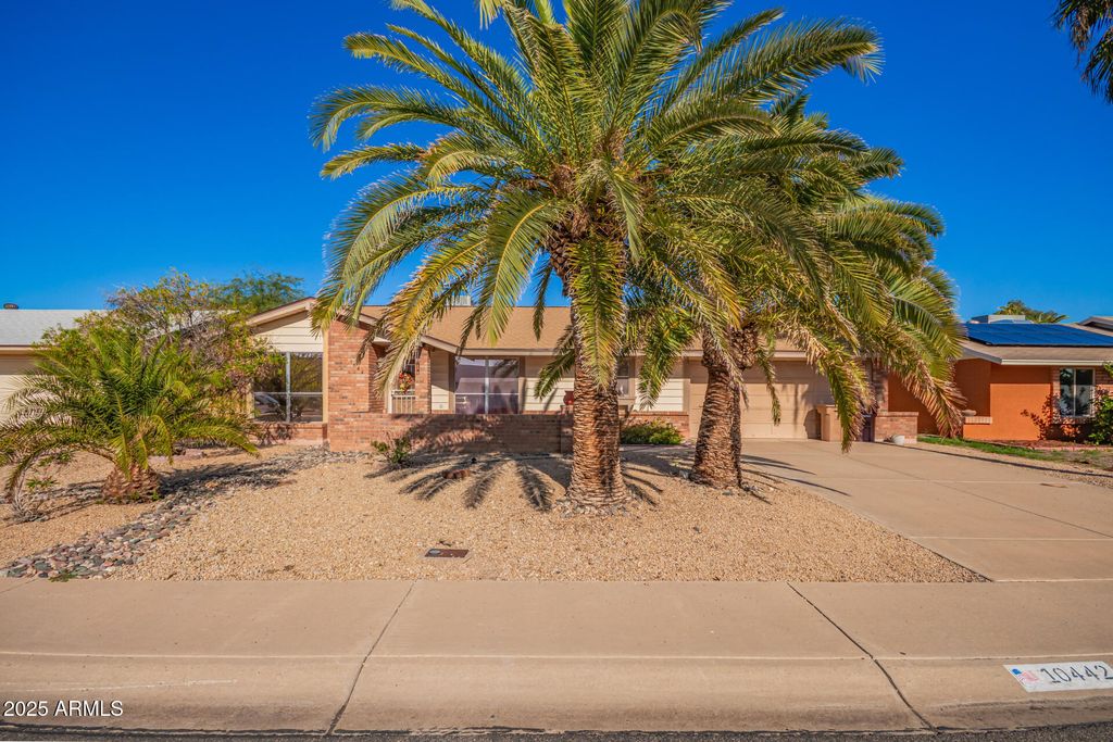 10442 W HARMONT Drive, Peoria, AZ 85345