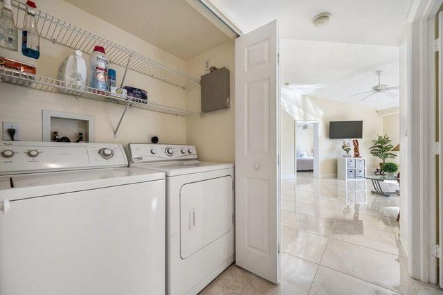 1100 Crestwood Court 1110, Royal Palm Beach, FL 33411