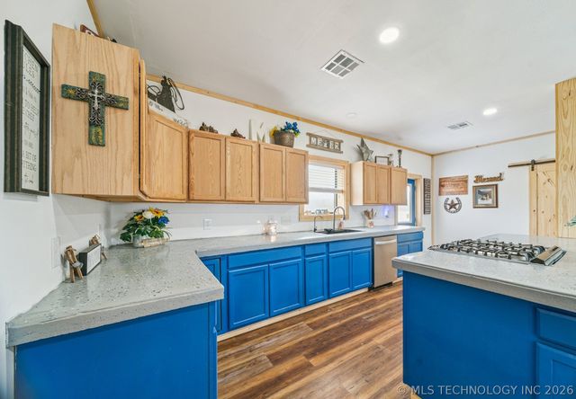 1450 W 520 Road, Pryor, OK 74361