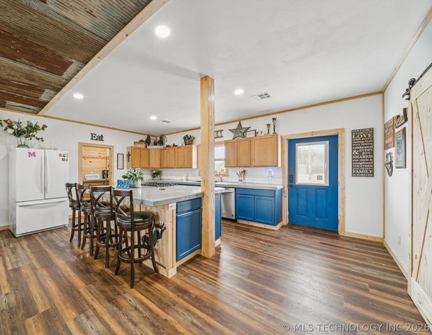 1450 W 520 Road, Pryor, OK 74361