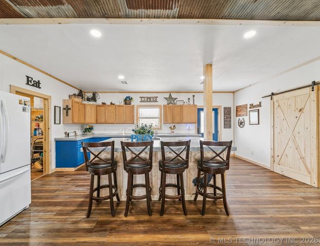 1450 W 520 Road, Pryor, OK 74361