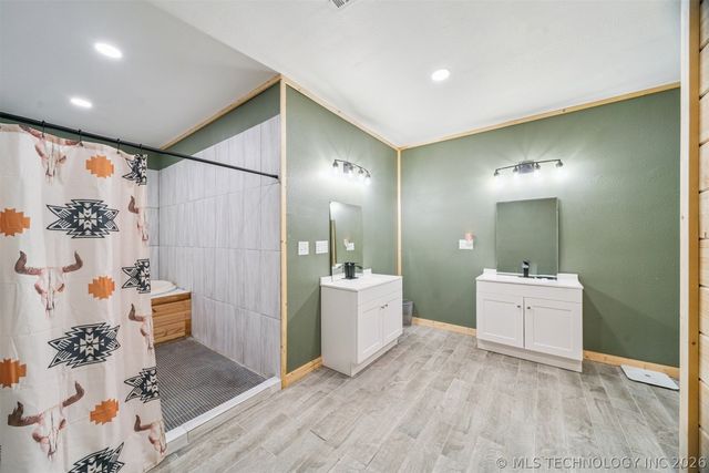 1450 W 520 Road, Pryor, OK 74361