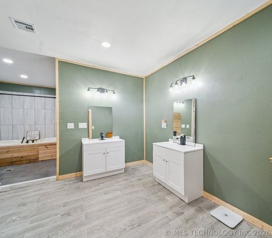 1450 W 520 Road, Pryor, OK 74361