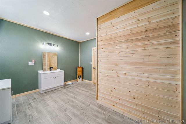 1450 W 520 Road, Pryor, OK 74361