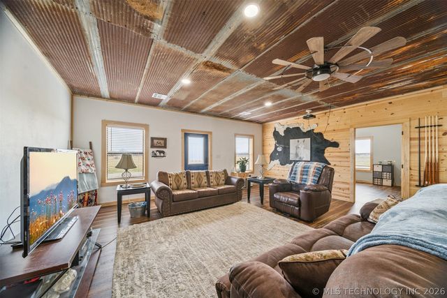 1450 W 520 Road, Pryor, OK 74361