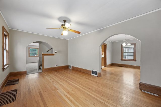 615 34th Street NE, Cedar Rapids, IA 52402