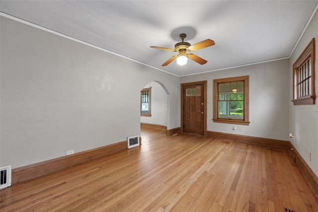 615 34th Street NE, Cedar Rapids, IA 52402