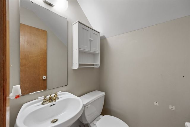 615 34th Street NE, Cedar Rapids, IA 52402