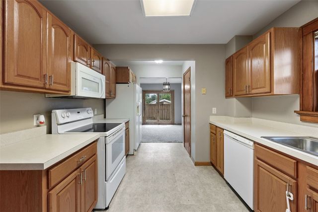 615 34th Street NE, Cedar Rapids, IA 52402