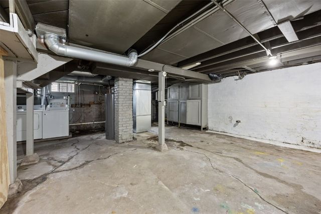 615 34th Street NE, Cedar Rapids, IA 52402