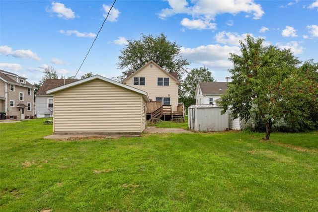 615 34th Street NE, Cedar Rapids, IA 52402