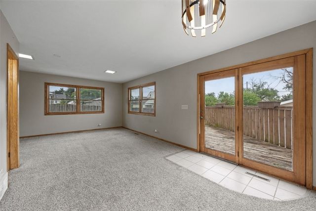 615 34th Street NE, Cedar Rapids, IA 52402