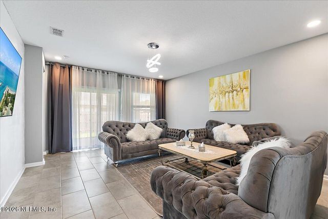 10400 ADDISON LAKES Drive, Jacksonville, FL 32257
