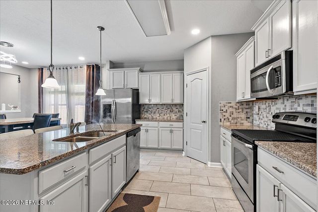10400 ADDISON LAKES Drive, Jacksonville, FL 32257