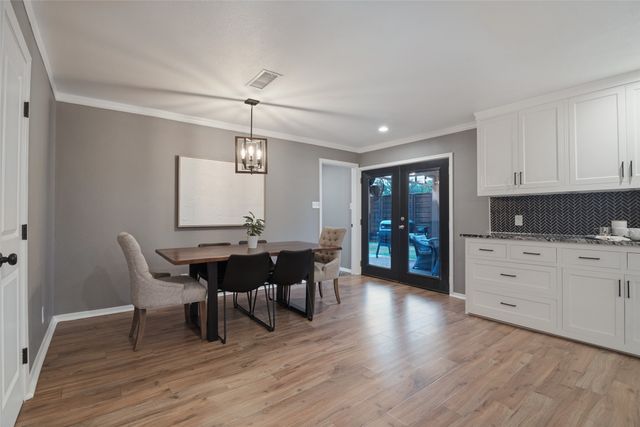 1102 Woodland Way, Richardson, TX 75080