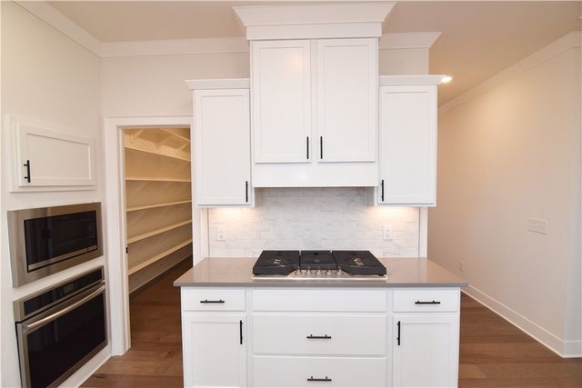 1608 S 23rd Place, Rogers, AR 72758