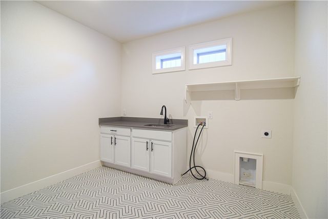 1608 S 23rd Place, Rogers, AR 72758