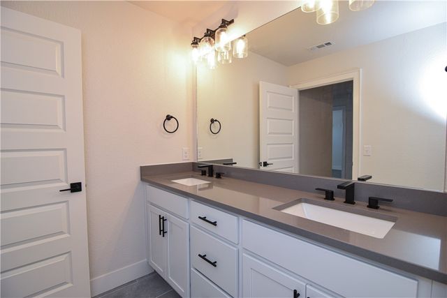 1608 S 23rd Place, Rogers, AR 72758