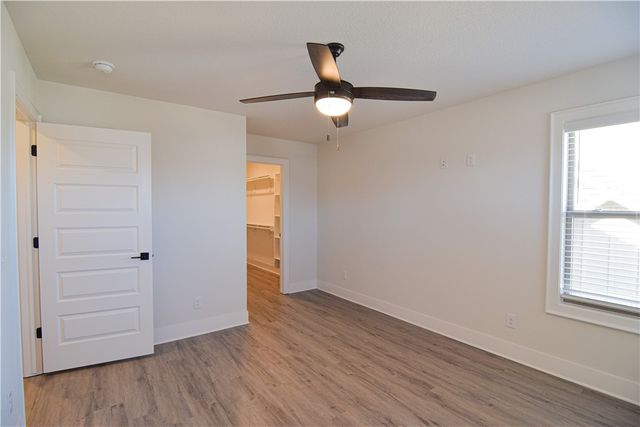 1608 S 23rd Place, Rogers, AR 72758