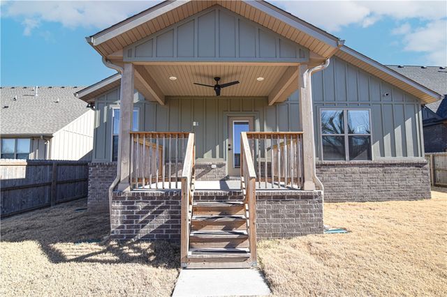 1608 S 23rd Place, Rogers, AR 72758