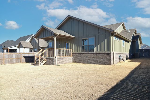 1608 S 23rd Place, Rogers, AR 72758