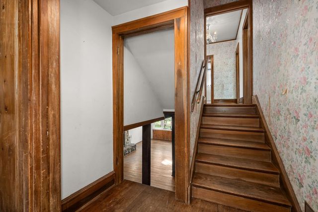 202 N Bennett Street, Geneva, IL 60134