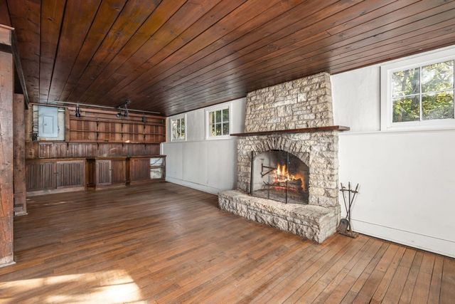 202 N Bennett Street, Geneva, IL 60134