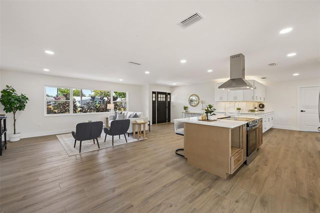 6735 KEYSTONE DRIVE, Sarasota, FL 34231