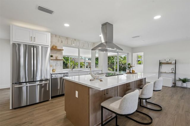 6735 KEYSTONE DRIVE, Sarasota, FL 34231