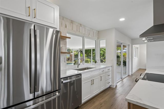 6735 KEYSTONE DRIVE, Sarasota, FL 34231