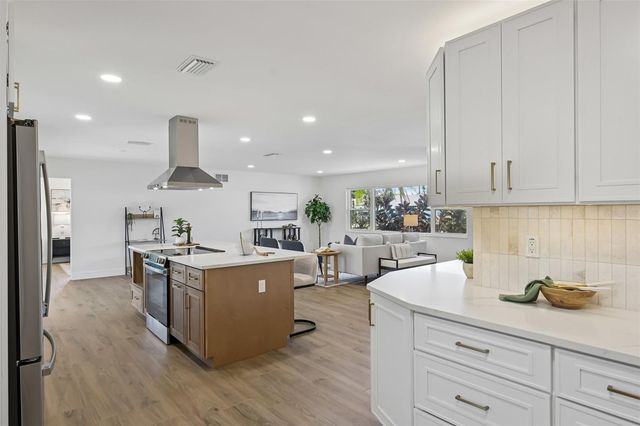 6735 KEYSTONE DRIVE, Sarasota, FL 34231