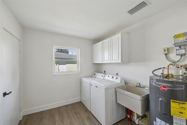 6735 KEYSTONE DRIVE, Sarasota, FL 34231