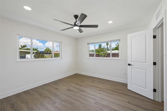 6735 KEYSTONE DRIVE, Sarasota, FL 34231