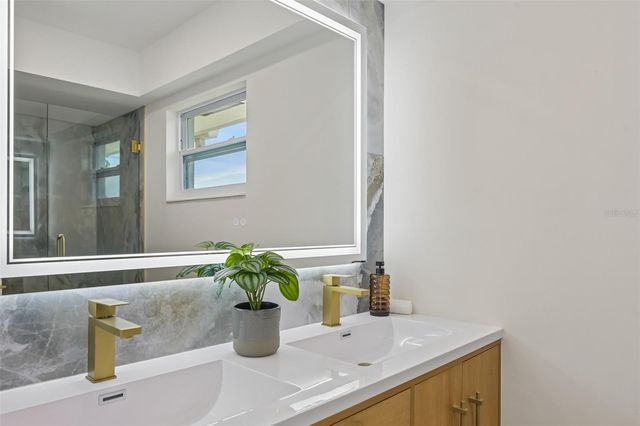 6735 KEYSTONE DRIVE, Sarasota, FL 34231