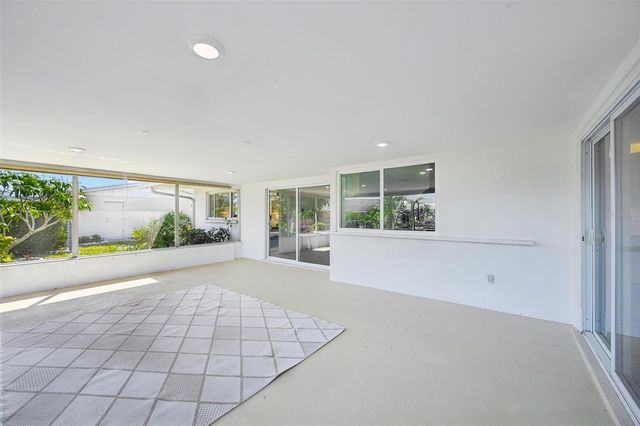 6735 KEYSTONE DRIVE, Sarasota, FL 34231