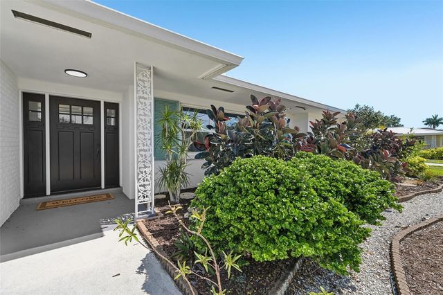 6735 KEYSTONE DRIVE, Sarasota, FL 34231