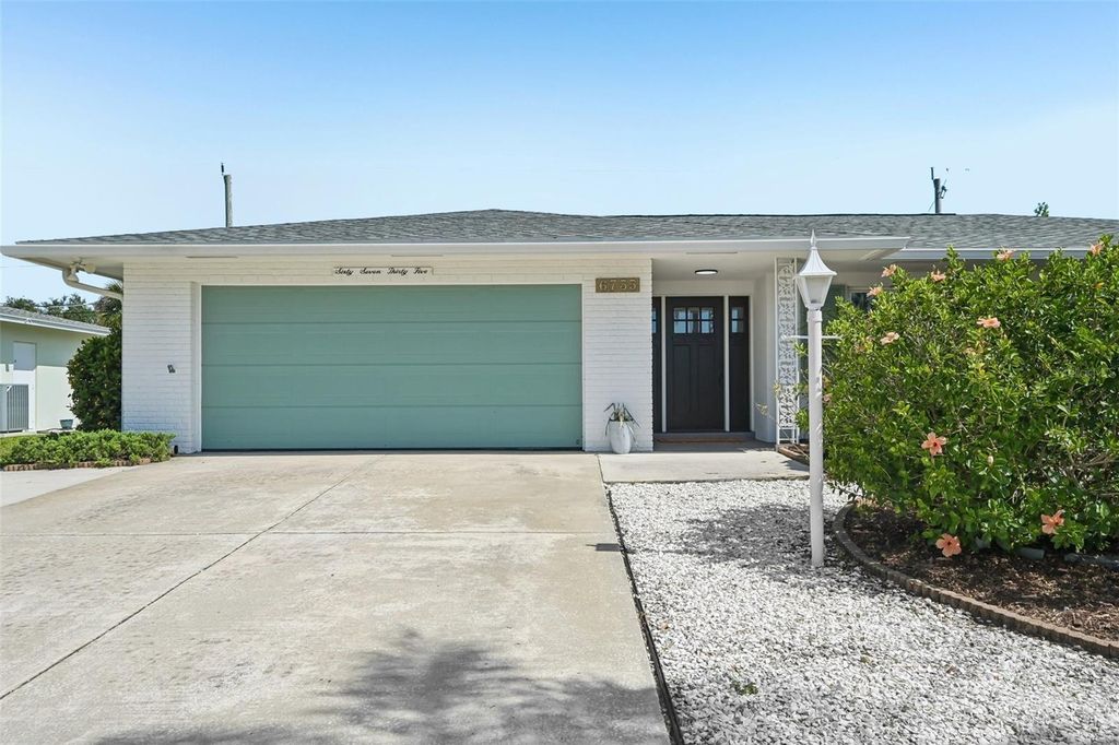 6735 KEYSTONE DRIVE, Sarasota, FL 34231