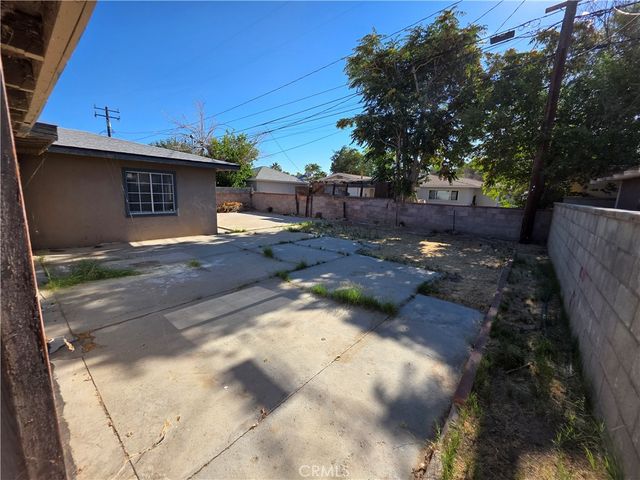 44108 Gadsden Avenue, Lancaster, CA 93534