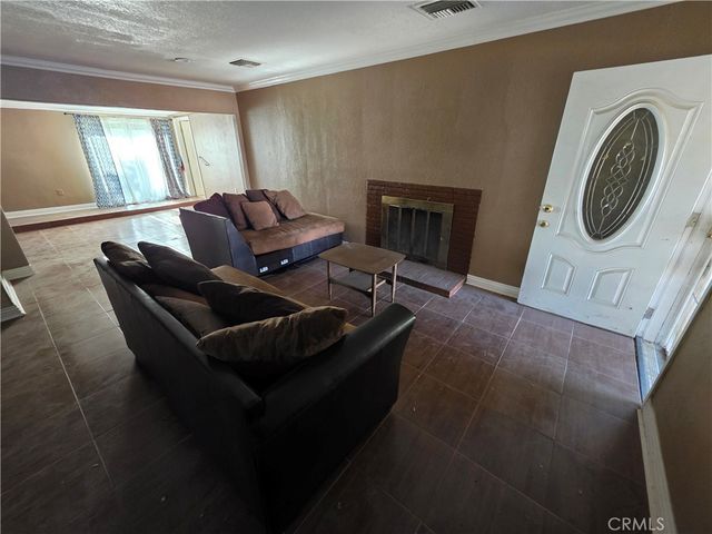 44108 Gadsden Avenue, Lancaster, CA 93534