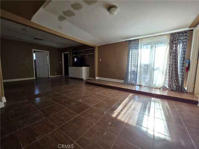 44108 Gadsden Avenue, Lancaster, CA 93534