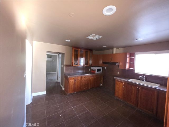 44108 Gadsden Avenue, Lancaster, CA 93534